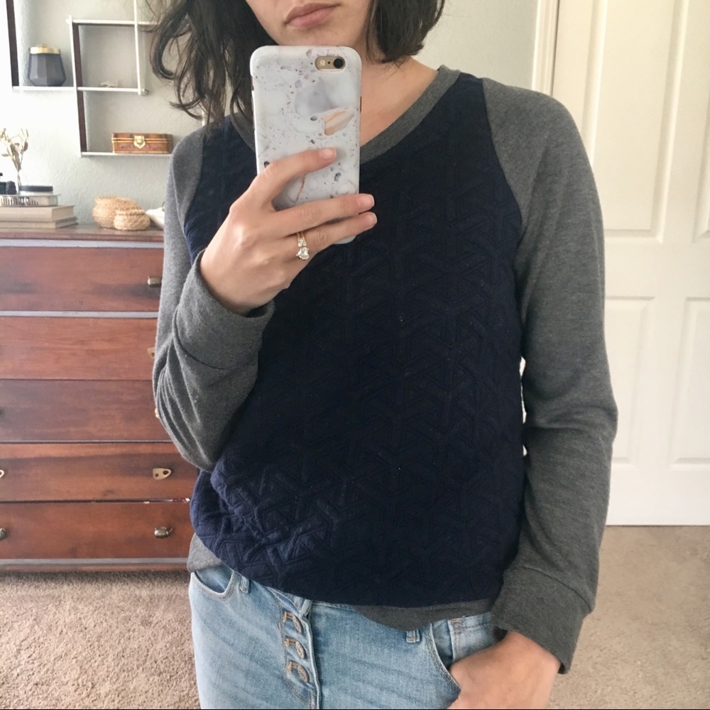 SOLD! Harlowe & Graham quilted sweatshirt